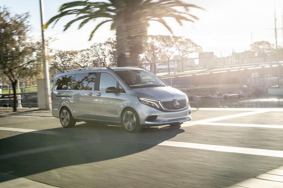  Mercedes-Benz Concept EQV (W447) 2019 года  (фото 25 из 31)